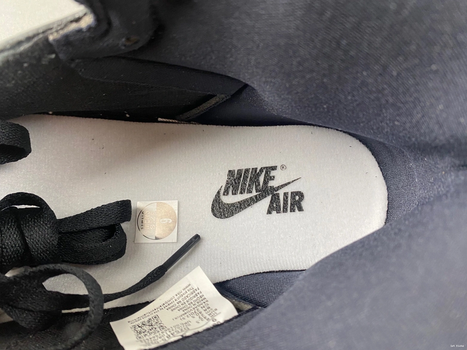 White Jordan DZ5485-010 Air Black 1 1111